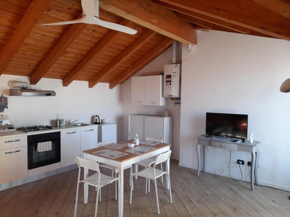 Ferienwohnung A Casa Di Sole Arese Exterior foto