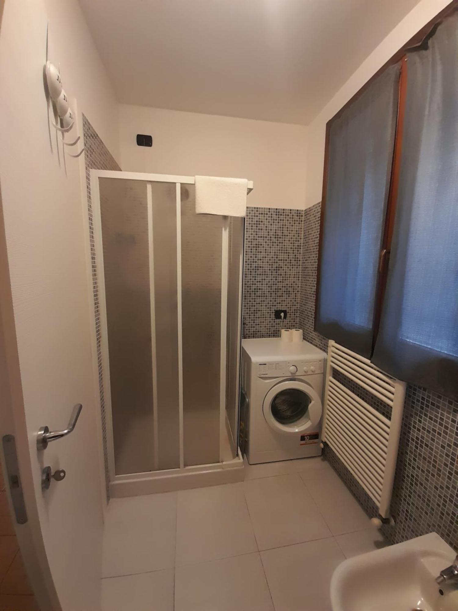 Ferienwohnung A Casa Di Sole Arese Zimmer foto